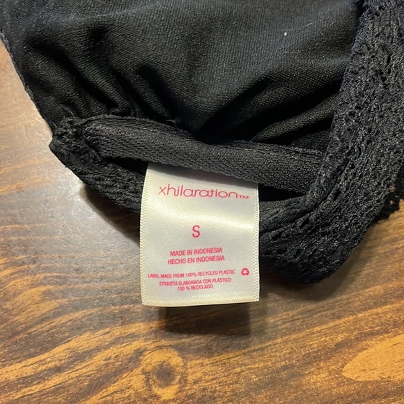 XHILARATION BLACK CROCHET SWIMSUIT BIKINI TOP SIZE SMALL - Picture 4 of 5